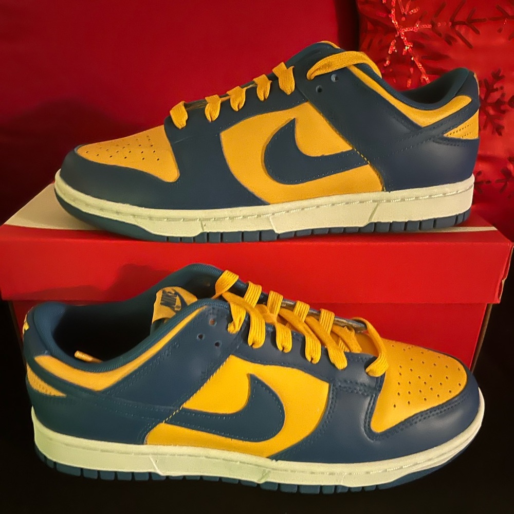 Nike Dunk Low UCLA Sneaker